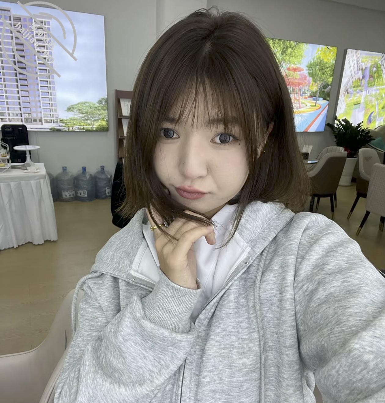 图片[1]-作者：打野王子 《（原创）王炸原创酒店新操超嫩小黄毛，刚开始还挺装一摸小水就流出来了直接》-老宋小屋