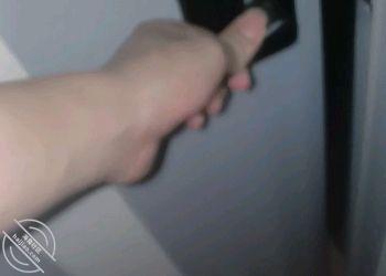 作者：爱上自己的亲妹妹 《【原创】强奸了一奶同胞的亲妹妹，趁她睡觉时候插了进去，露脸无码只为真实》-老宋小屋