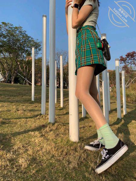 作者：爱上自己的亲妹妹 《【原创】妹妹在洗澡我直闯卫生间，把妹妹按在马桶上狠操她的小蝴蝶逼》-老宋小屋