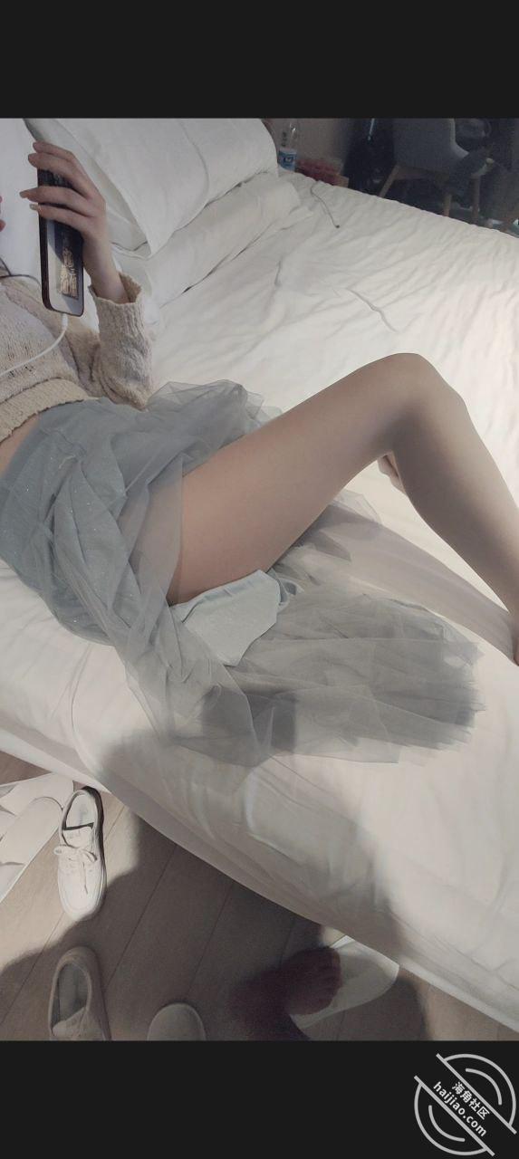 图片[1]-作者：小团团的性爱日记 《醉酒弟弟的肉棒好棒 给人家直接干喷了 喷了弟弟一身(视频贴)》-老宋小屋