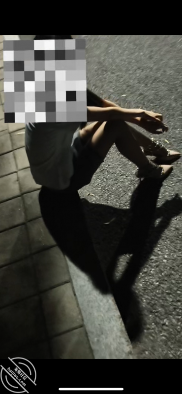 作者：和妹妹同居的生活 《原创大学妹妹同居系列…55 马路边做爱事件》-老宋小屋