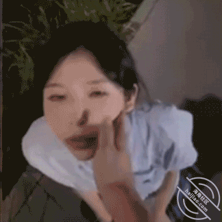 作者：内心中的黑暗之神 《陪姐姐出差，邂逅05女大，没想到她竟然是超级反差女！（视频贴）》-老宋小屋