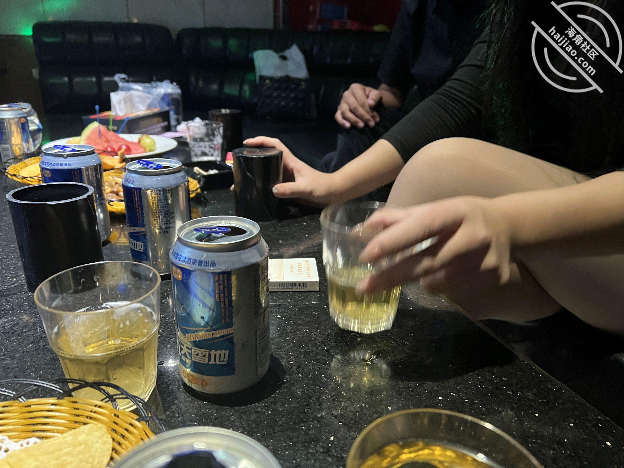 图片[1]-作者：会喷水的亲姐姐 《【原创】在KTV包间真实强暴醉酒亲姐，哭的撕心裂肺，全程喷水（内射露脸）》-老宋小屋