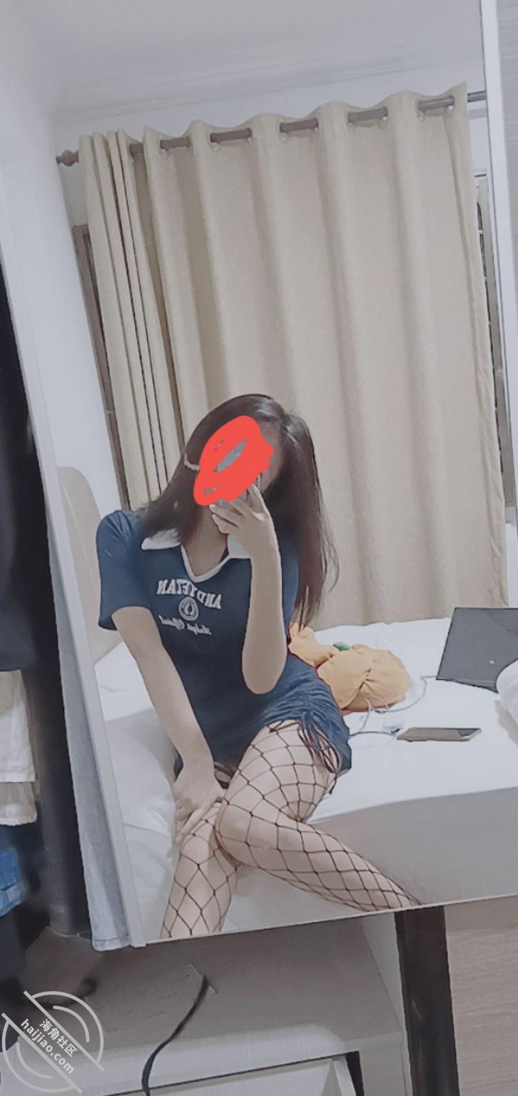 图片[1]-作者：学以致用 《把弟弟支到隔壁的房间，然后爆操躺在床上的女儿！感觉好刺激！操晕女儿！》-老宋小屋