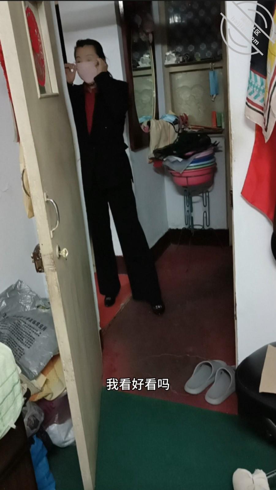 图片[1]-作者：与母缠绵 《【我和我妈】我妈好久以前的小西服，竟然有点好看！（五十二）》-老宋小屋