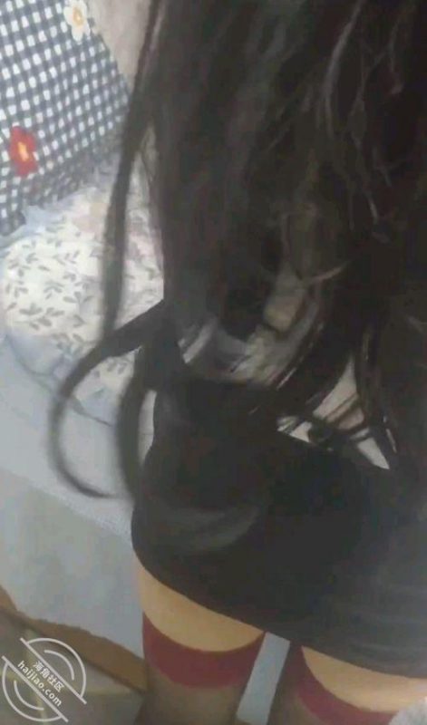 作者:我的瑜伽姐姐 《(原创)姐姐穿包臀裙收拾屋子,我从后边直接插进去,操得姐姐潮喷不止!十八》-老宋小屋