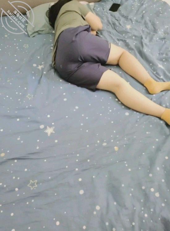 作者：妈妈和她的朋友 《原创14. 我强奸内射了自己的亲生母亲》-老宋小屋