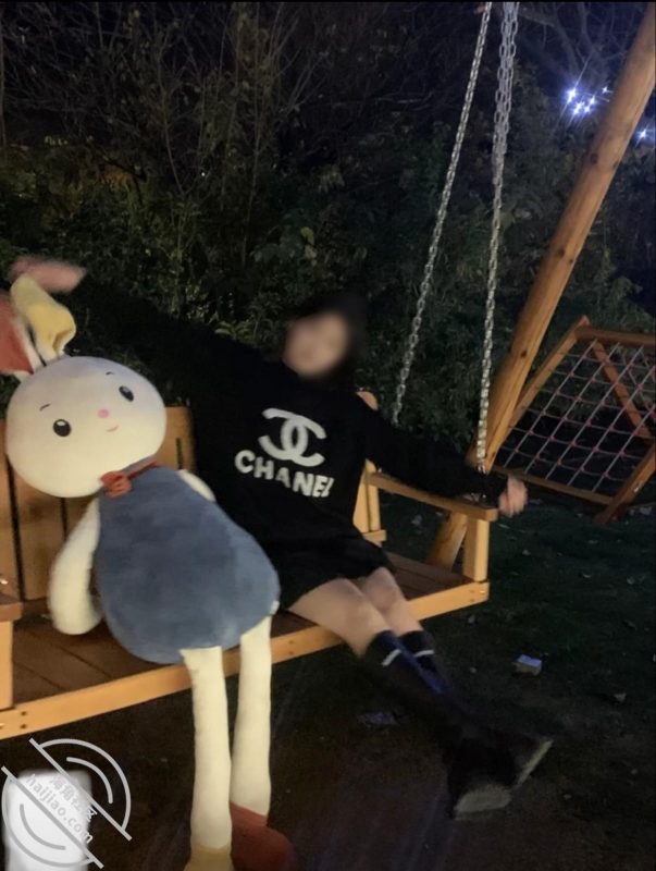 作者：灌醉美女邻居 《52灌醉美女邻居，尝试让妹妹潮吹喷水，失败后射在肚皮上》-老宋小屋