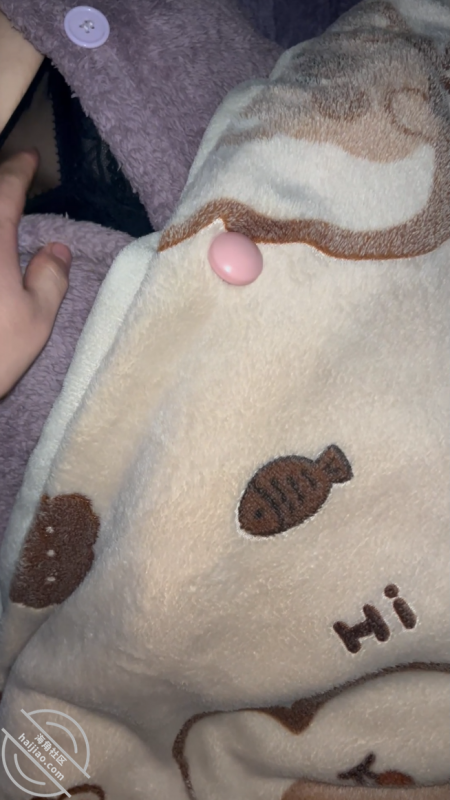 作者：我的巨乳亲表姐 《【巨乳表姐15】真实强上亲表姐，睡梦中被我强制插入内射！最后表姐哭了！》-老宋小屋