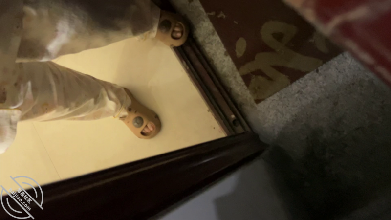 作者:我的巨乳亲表姐 《【史诗】当姐夫面操怀孕32周的姐姐!惊险刺激!全程记录高能不断!最后内射》-老宋小屋