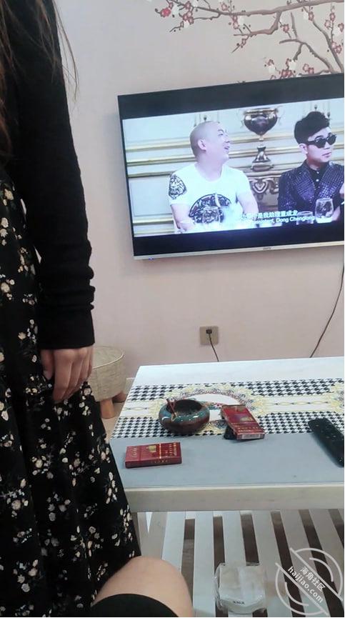 图片[1]-作者：善良的小嫂子 《（原创一百三十六）看着煎饼侠，操着嫂子，精液流了嫂子一腿》-老宋小屋