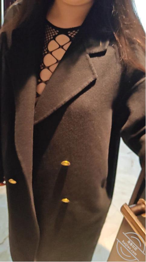 图片[1]-作者：善良的小嫂子 《（原创视频）把嫂子当成妓女一样羞辱，嫂子主动伸出舌头让我口爆》-老宋小屋