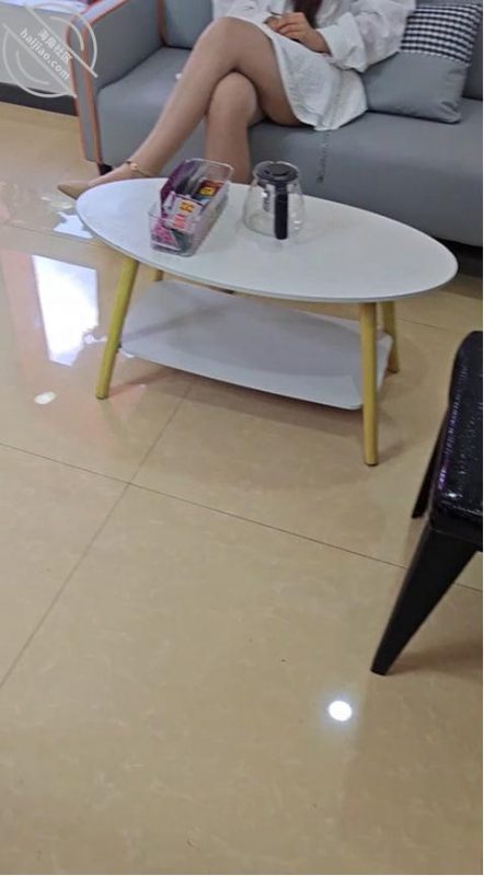 作者:善良的小嫂子 《(调教嫂子79)亲友在隔壁打麻将,小叔子奋力在嫂子身上播种》-老宋小屋