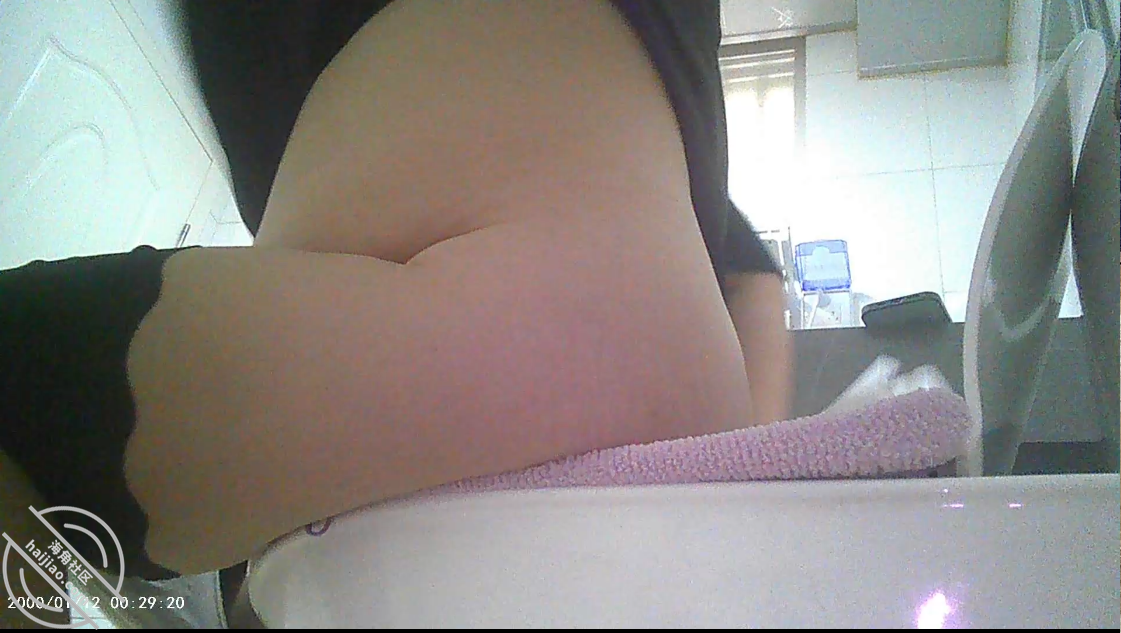 图片[10]-作者：我的巨乳亲表姐 《【原创】偷拍表姐的闺蜜们上厕所！第三弹 都是我认识人！太刺激了！》-老宋小屋