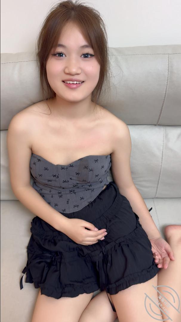 图片[10]-作者：烟色晚空、 《原创:超级调皮可爱的高颜值小姨子被我和朋友站起来的蹬,3p轮操,超强冲击》-老宋小屋