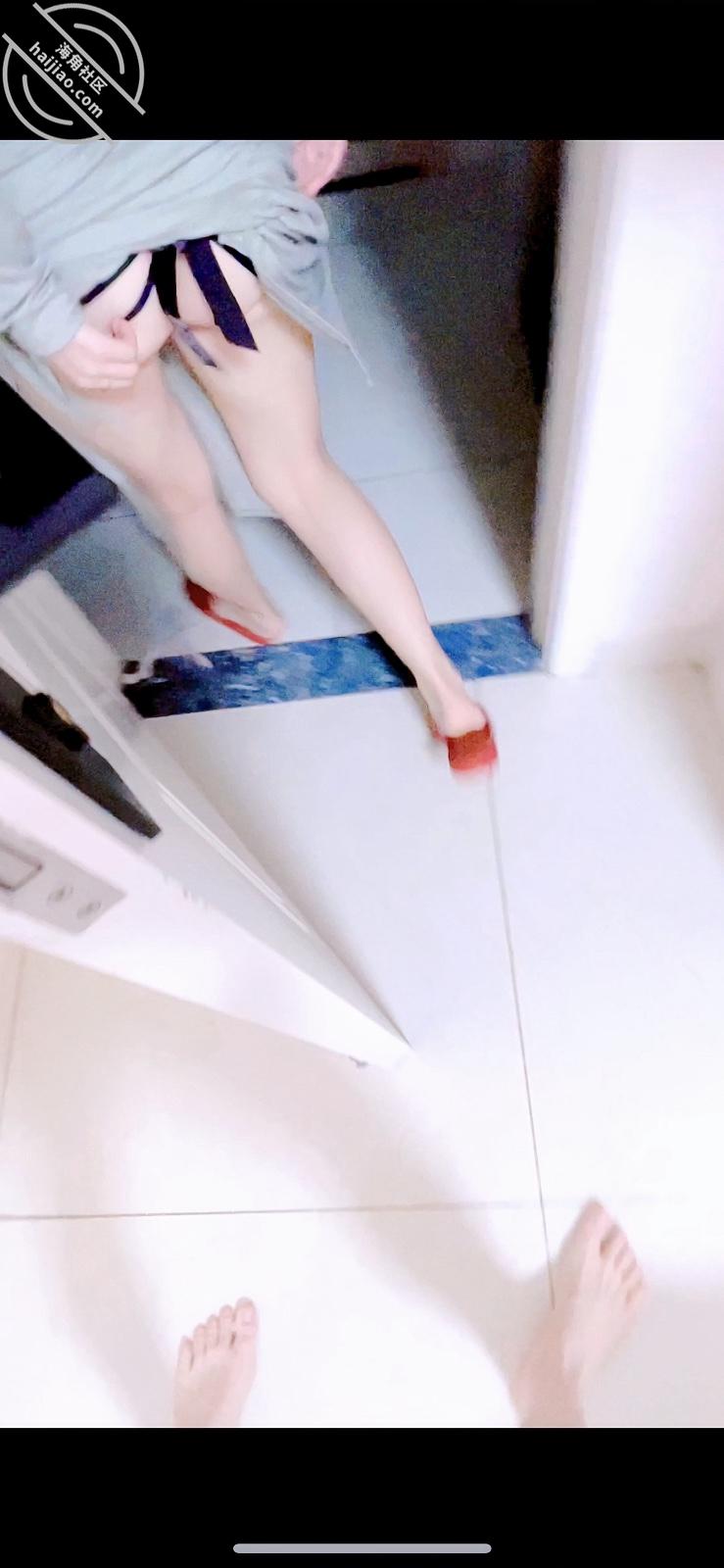 图片[10]-作者：强奸少妇邻居 《（原创视频）在美女邻居儿子面前操他妈妈，被孩子发现了，叔叔激动的直接内射》-老宋小屋