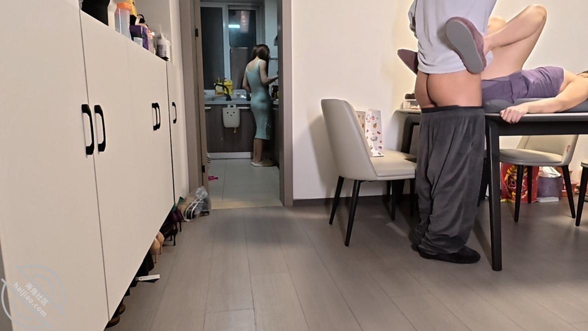 图片[10]-作者：隔壁老王爱少妇 《厨房老婆炒菜，饭桌我爆操丈母娘》-老宋小屋