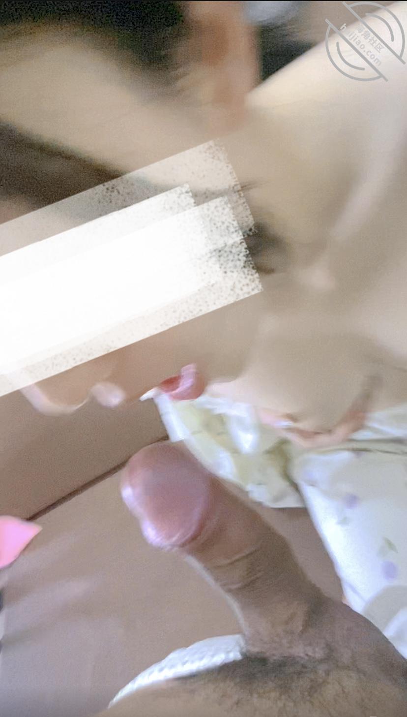 图片[11]-作者：我和亲妹妹 《【原创视频002】我和亲妹妹，初四爸妈去拜年，我在家里操亲妹妹的骚逼》-老宋小屋