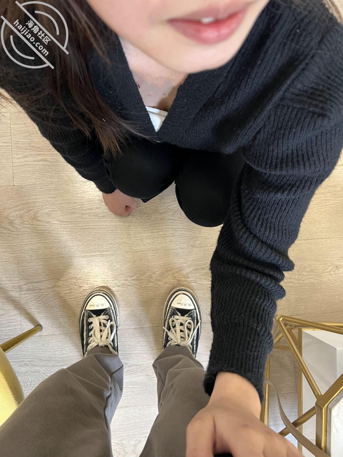 图片[11]-作者：奶子即正义 《正义原创,老爸还在客厅,偷偷溜进妹妹的房里深入她~》-老宋小屋