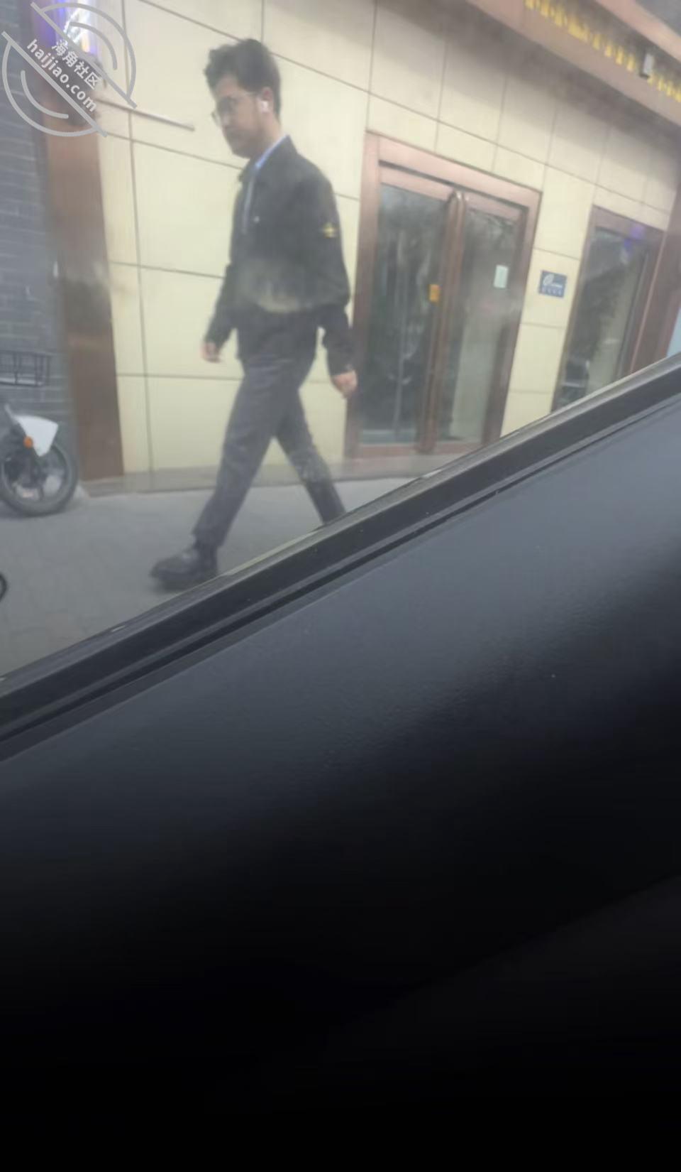 图片[11]-作者：美丽的母后 《记录（21）第一次在车来人往的马路边跟我妈车震，紧张刺激》-老宋小屋