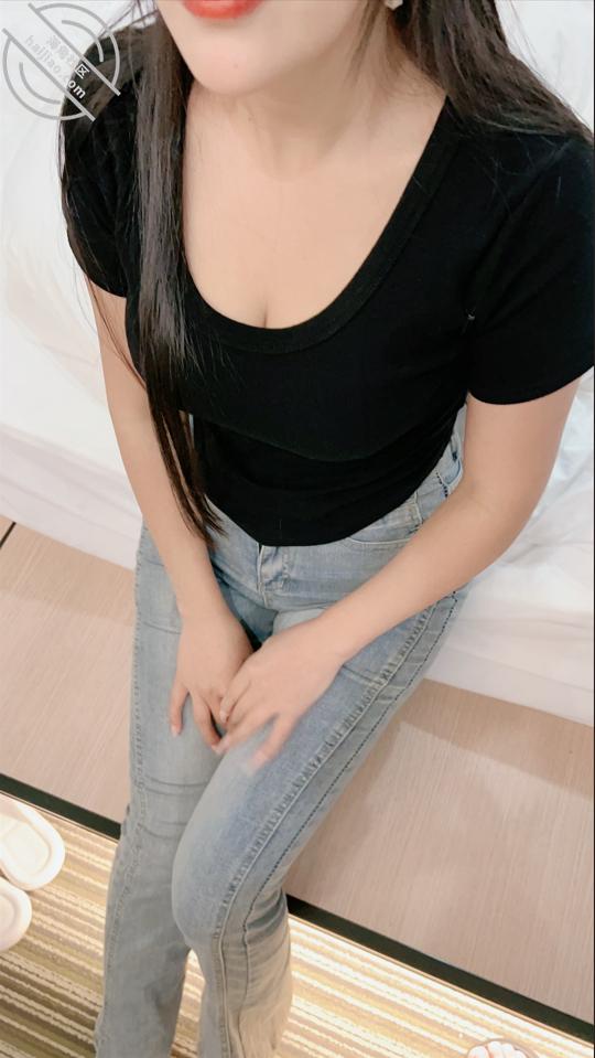 图片[12]-作者：奶子即正义 《原创:约操高颜值长腿姐姐,牛仔裤裤里丝,狗链子拴起来的玩,对着脸爆射~》-老宋小屋