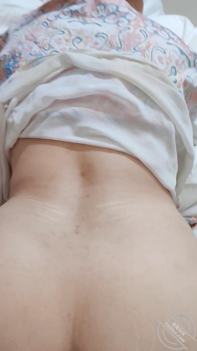 图片[12]-作者：妈妈的味道（干妈变成了情人） 《(原创视频)94：趁干妈女儿不在，七夕早上把干妈操了》-老宋小屋