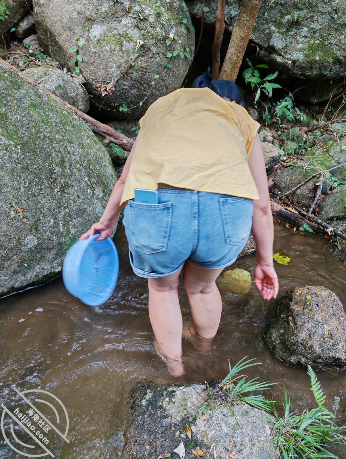 图片[12]-作者：妈妈的味道（干妈变成了情人） 《(原创视频)113：干妈喝醉睡着打呼噜，强上把她弄醒了》-老宋小屋