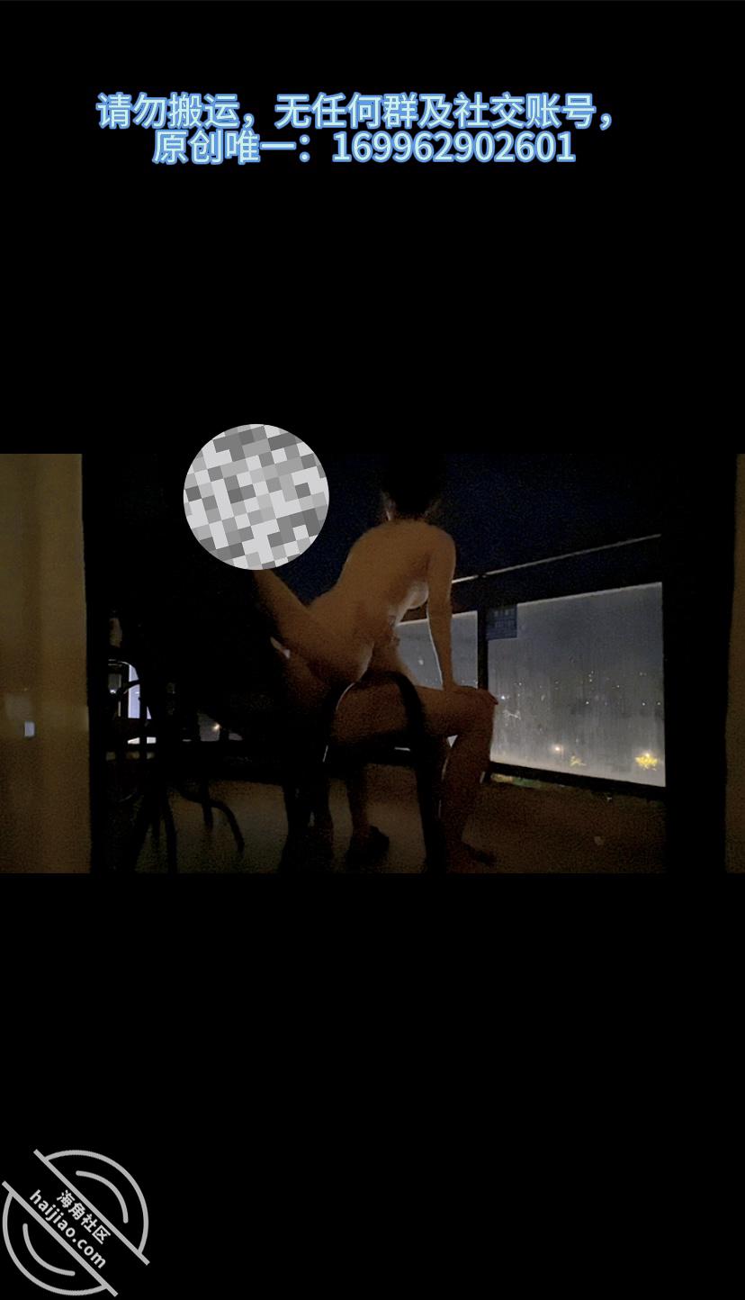 图片[13]-作者：我和亲妹妹 《我和亲妹妹，9月份的内射➕阳台性爱。》-老宋小屋