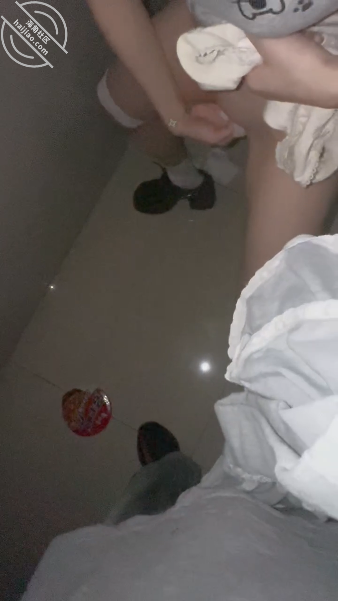 图片[13]-作者：意淫自己妹妹 《【原创视频99】商场电影院按捺不住意淫的心，拉妹妹楼道内狂操》-老宋小屋