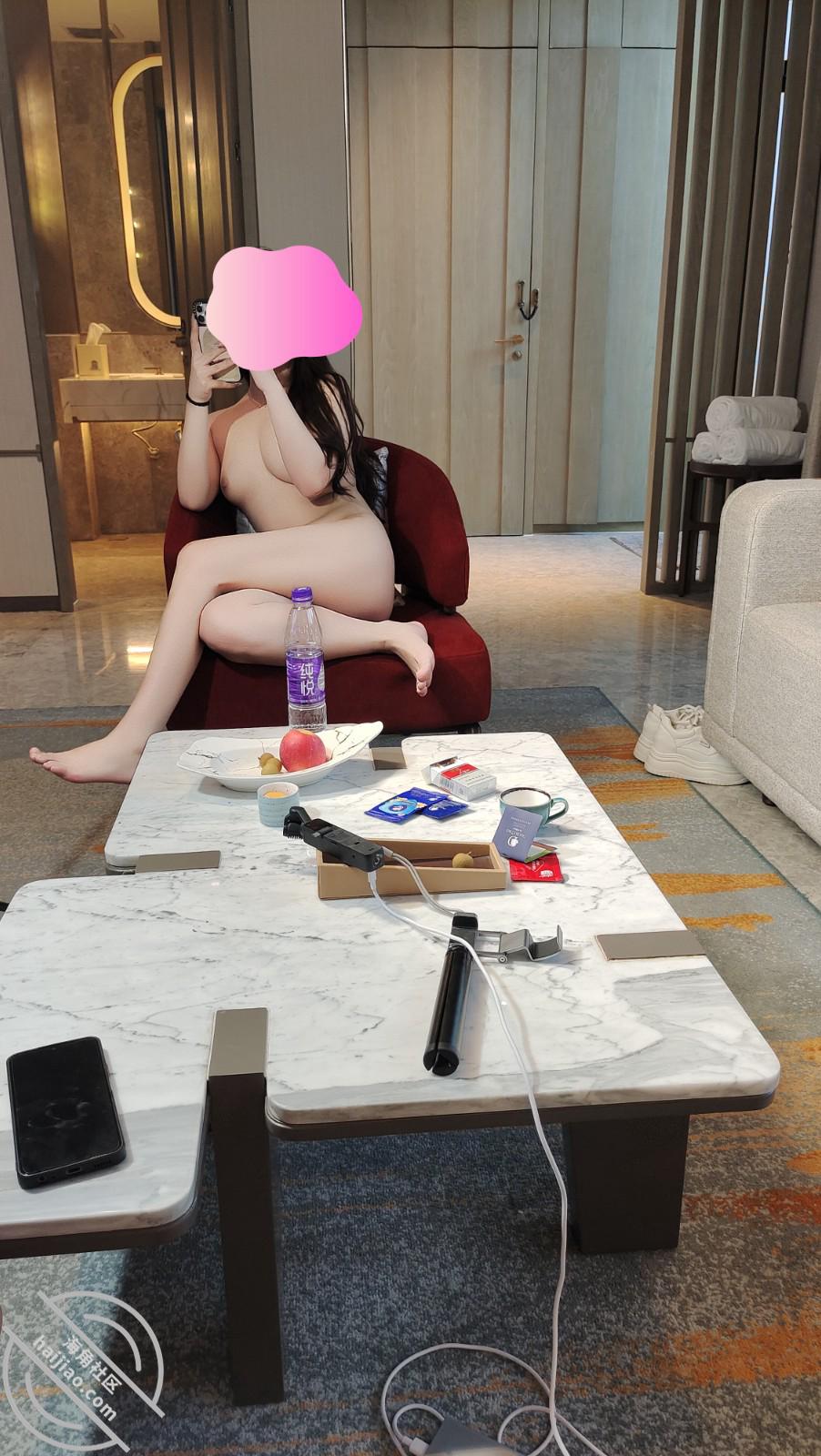 图片[13]-作者：我和娇妻的日常 《(62) 原创视频 露天温泉酒店，老婆被干爽的一天》-老宋小屋