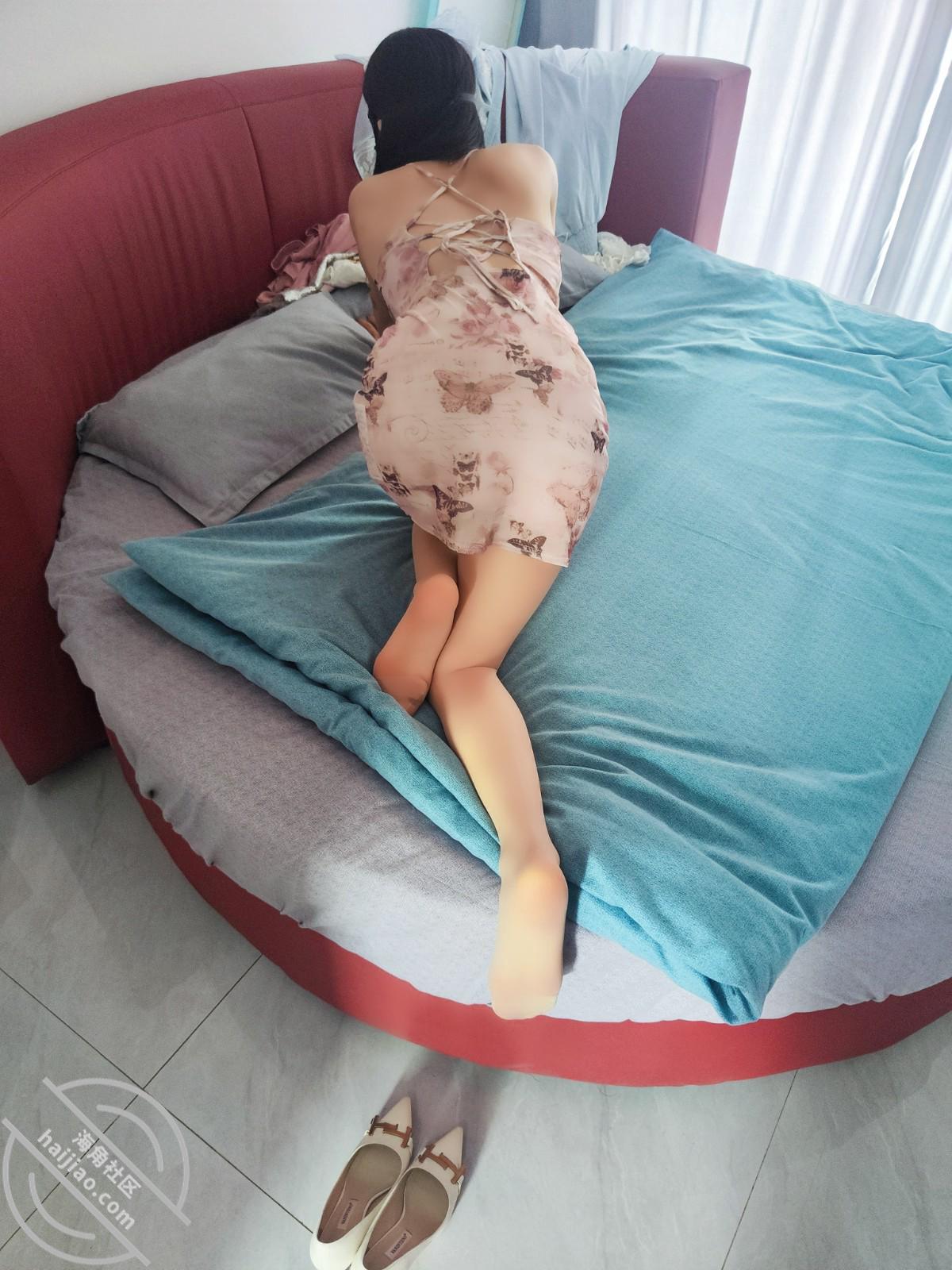 图片[13]-作者：脆脆倒在丝袜上 《海角原创（4）去帮嫂子搬家，没想到家里就她一个人，终于给口上了》-老宋小屋