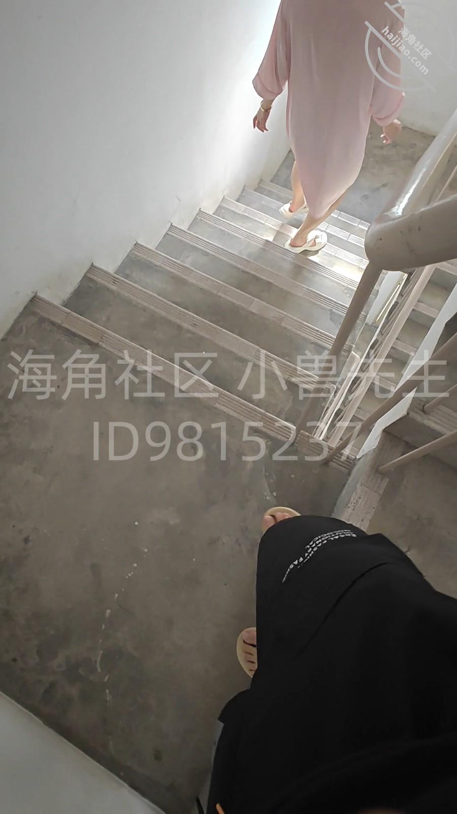 图片[14]-作者：小兽先生 《【野兽原创41】在楼道后入健身教练，突然有人开门，差点被发现，太刺激了》-老宋小屋