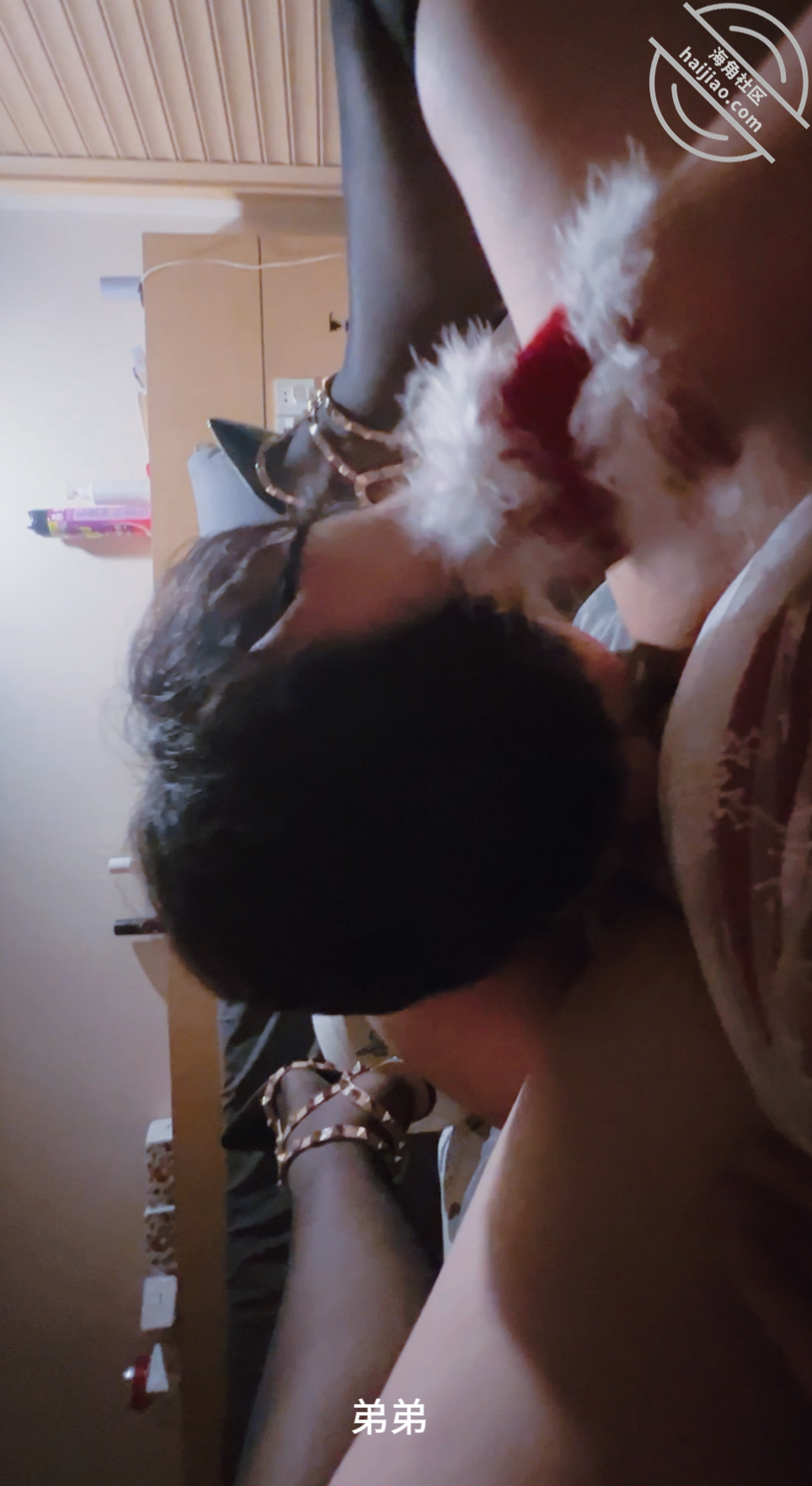 图片[15]-作者：内心中的黑暗之神 《终于把亲姐的毛给剃了，一夜狂射5次吞精-我和亲姐姐29（视频贴）》-老宋小屋