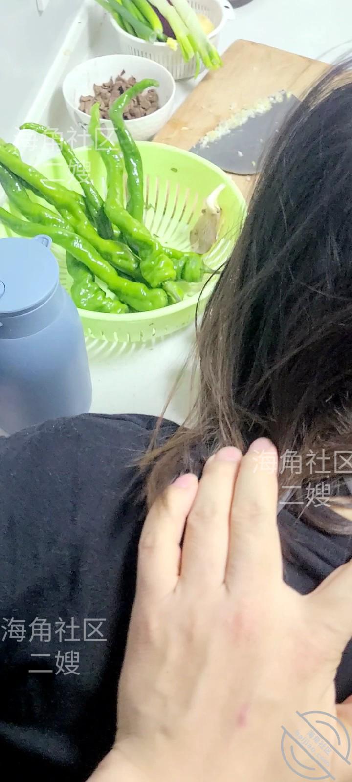 图片[16]-作者：二嫂 《【二嫂 原创】我哥在客厅睡觉我在厨房猛插二嫂》-老宋小屋