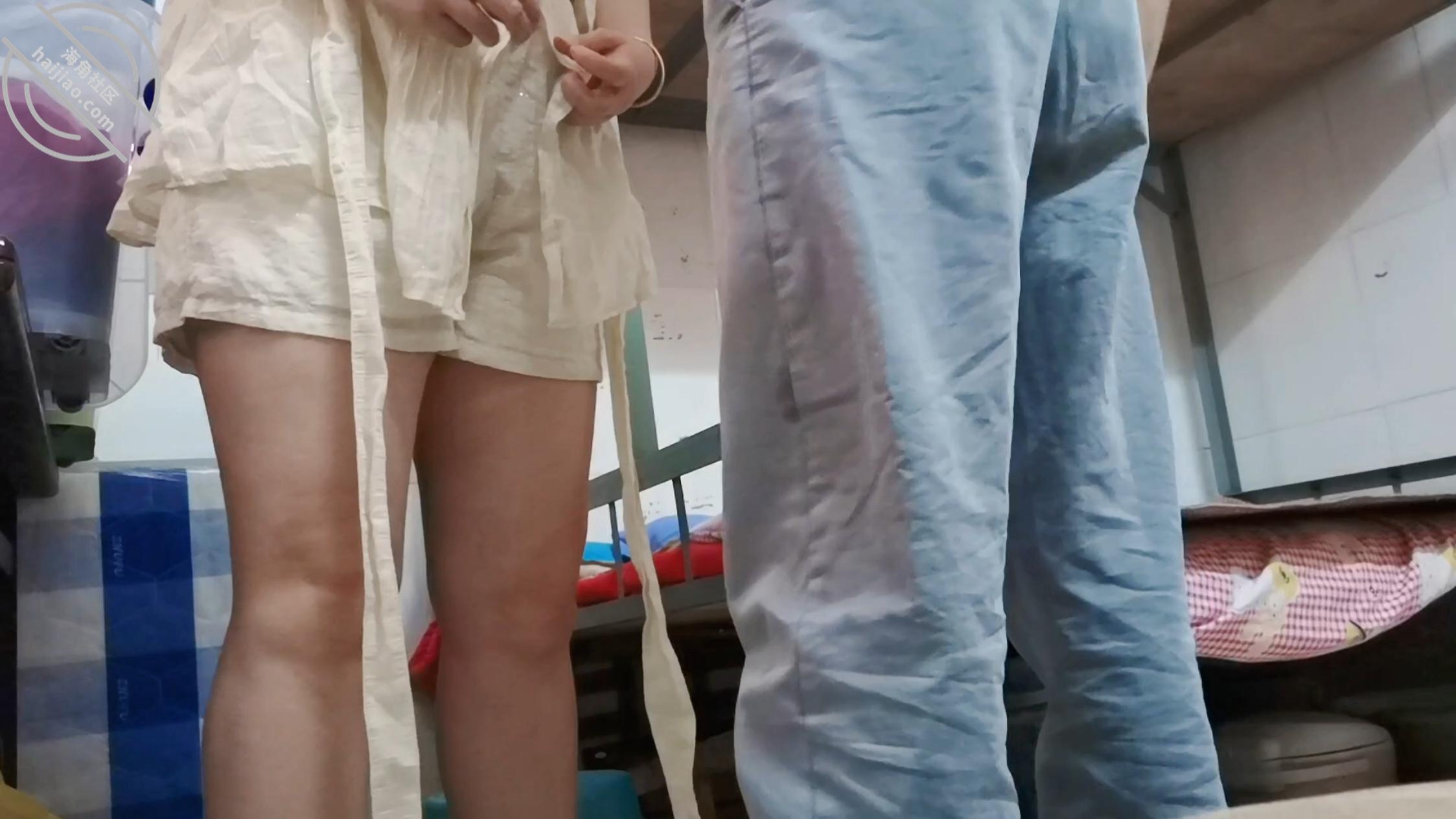 图片[16]-作者：妈妈少妇人妻爱好者 《【原创视频5】内射理发店老板娘，趁她大姨妈刚走成功拿下，还是一线天逼》-老宋小屋