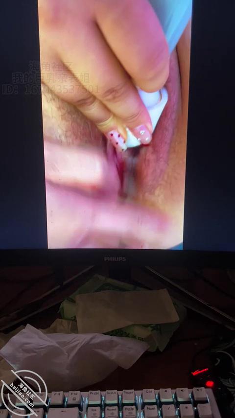 图片[16]-作者：我的巨乳亲表姐 《爽！看着操我姐的视频让姐姐跪下吃鸡巴乳交扇耳光调教！（口交乳交特辑）》-老宋小屋