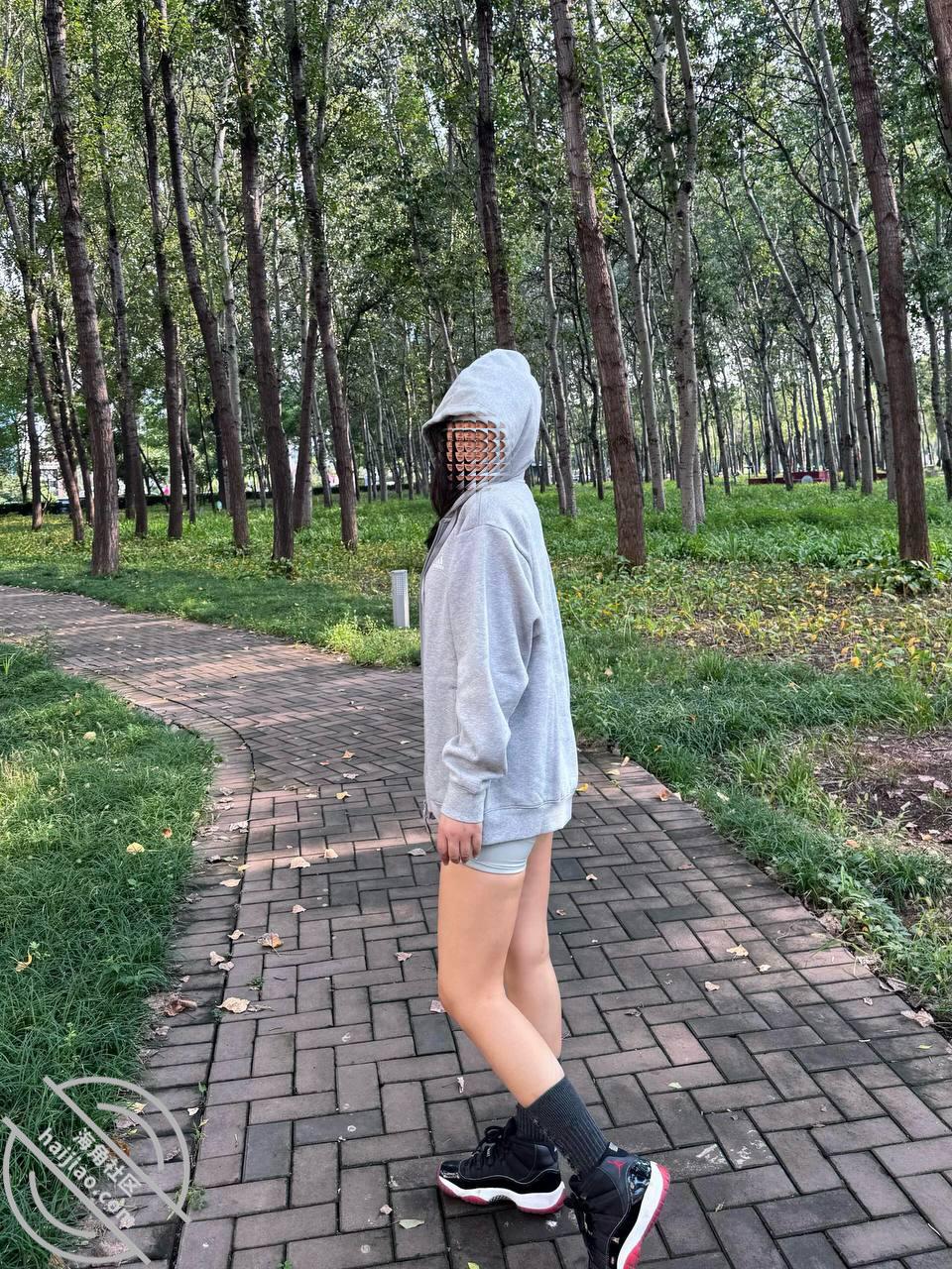 图片[16]-作者：39岁妈妈和30岁堂姐 《（原创108视频贴）肛塞插入堂姐屁眼，让堂姐跪舔鸡巴，操的堂姐叫爸爸》-老宋小屋