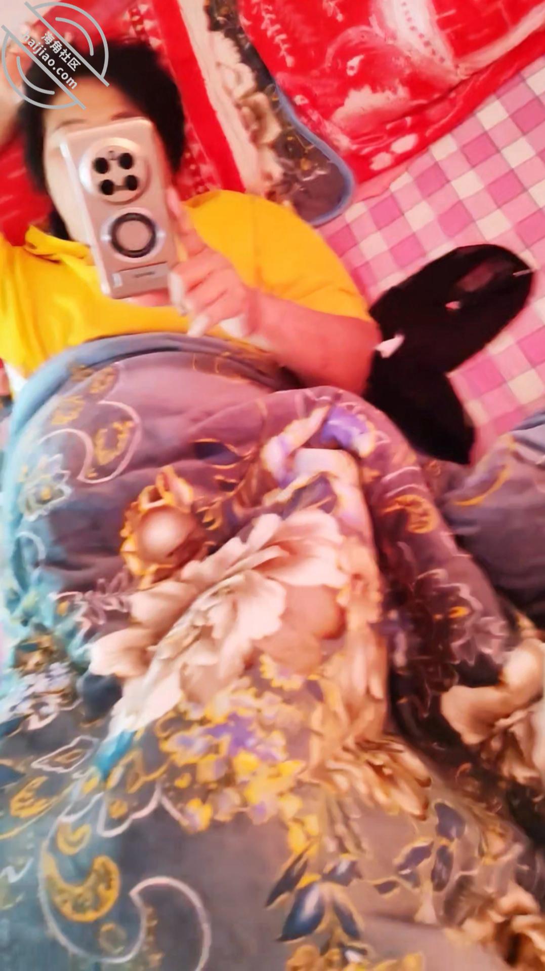 图片[19]-作者：妈妈的味道（干妈变成了情人） 《(原创视频)141：干妈老妈在洗脸，我在隔壁操她女儿，感觉被发现了似的》-老宋小屋