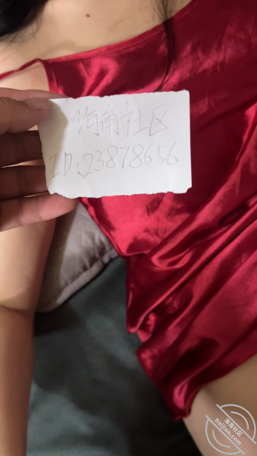 图片[2]-作者：单亲为爱追母 《48原创视频贴，就算被外公外婆发觉，禽兽儿子继续操妈妈，还叫妈妈勾引外公》-老宋小屋