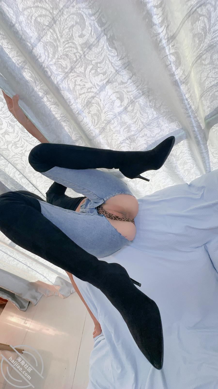 图片[2]-作者：长腿女儿丽丽 《（原创85）强行割开了女儿的牛仔裤，梦中情裤，终于让我这样操了。》-老宋小屋