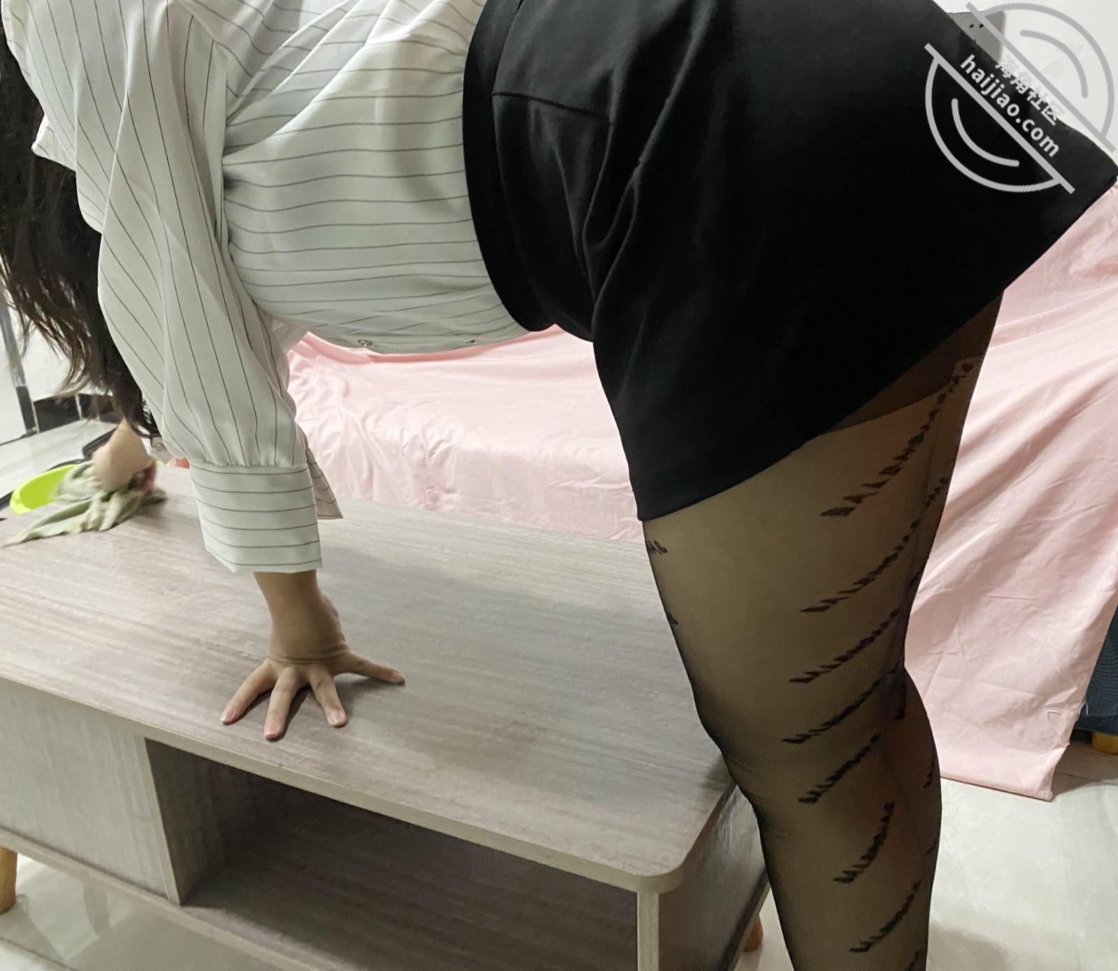 图片[2]-作者：舅妈的爱情故事 《【真实乱伦】禽兽外甥贤舅妈既做家务又挨操》-老宋小屋