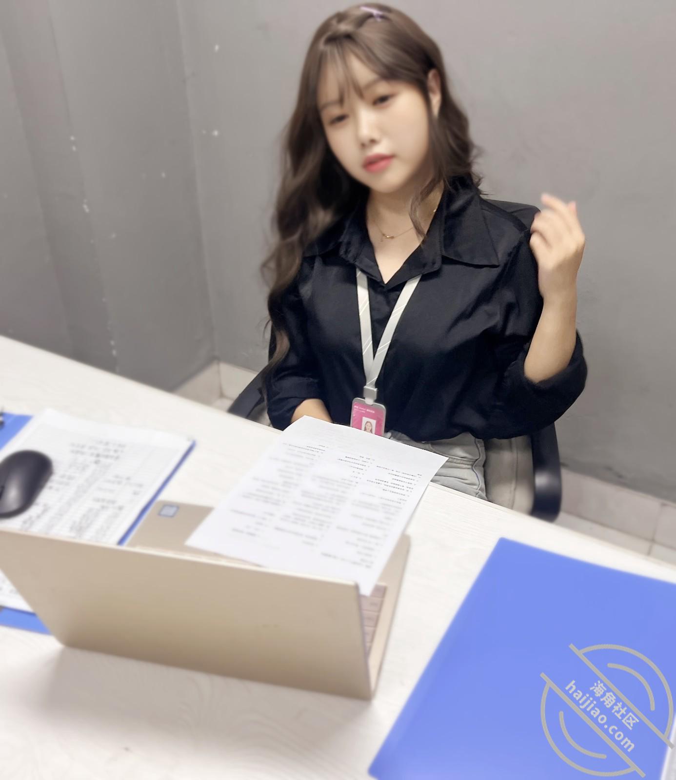 图片[2]-作者：舅妈的爱情故事 《【真是乱伦】舅妈婚服的白浆蜜桃诱惑 办公室新娘 狂草秀禾服舅妈》-老宋小屋