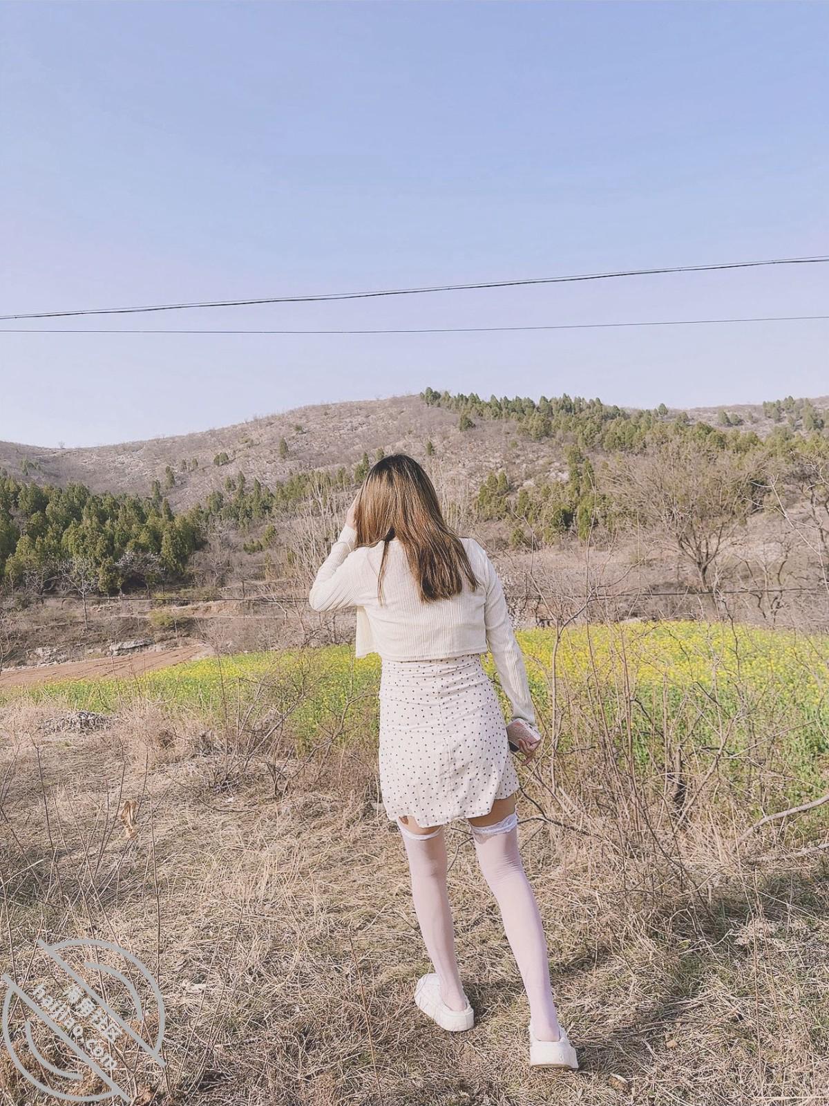 图片[2]-作者：拿走妹妹的处女 《148（原创视频）户外天花板 油菜花地里的妹妹！！》-老宋小屋