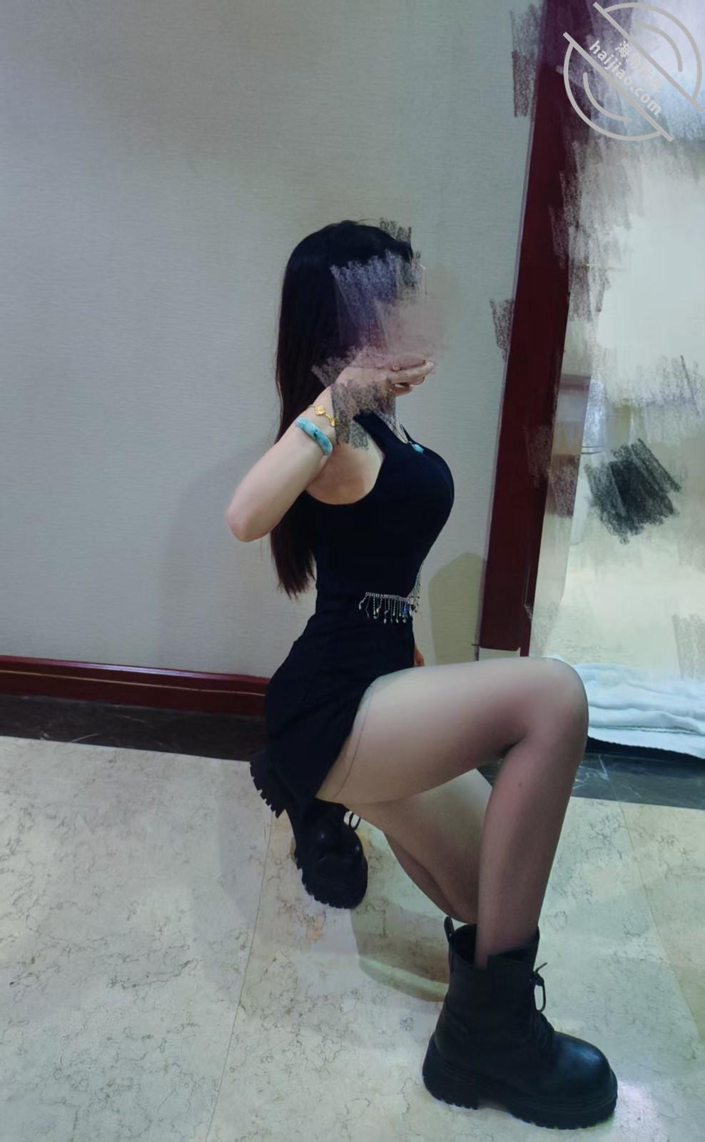 图片[2]-作者：亲姐的诱惑 《[原创视频]31骚逼姐姐第一次喷水被操的娇喘不断，上床淫荡少妇下床端庄优》-老宋小屋