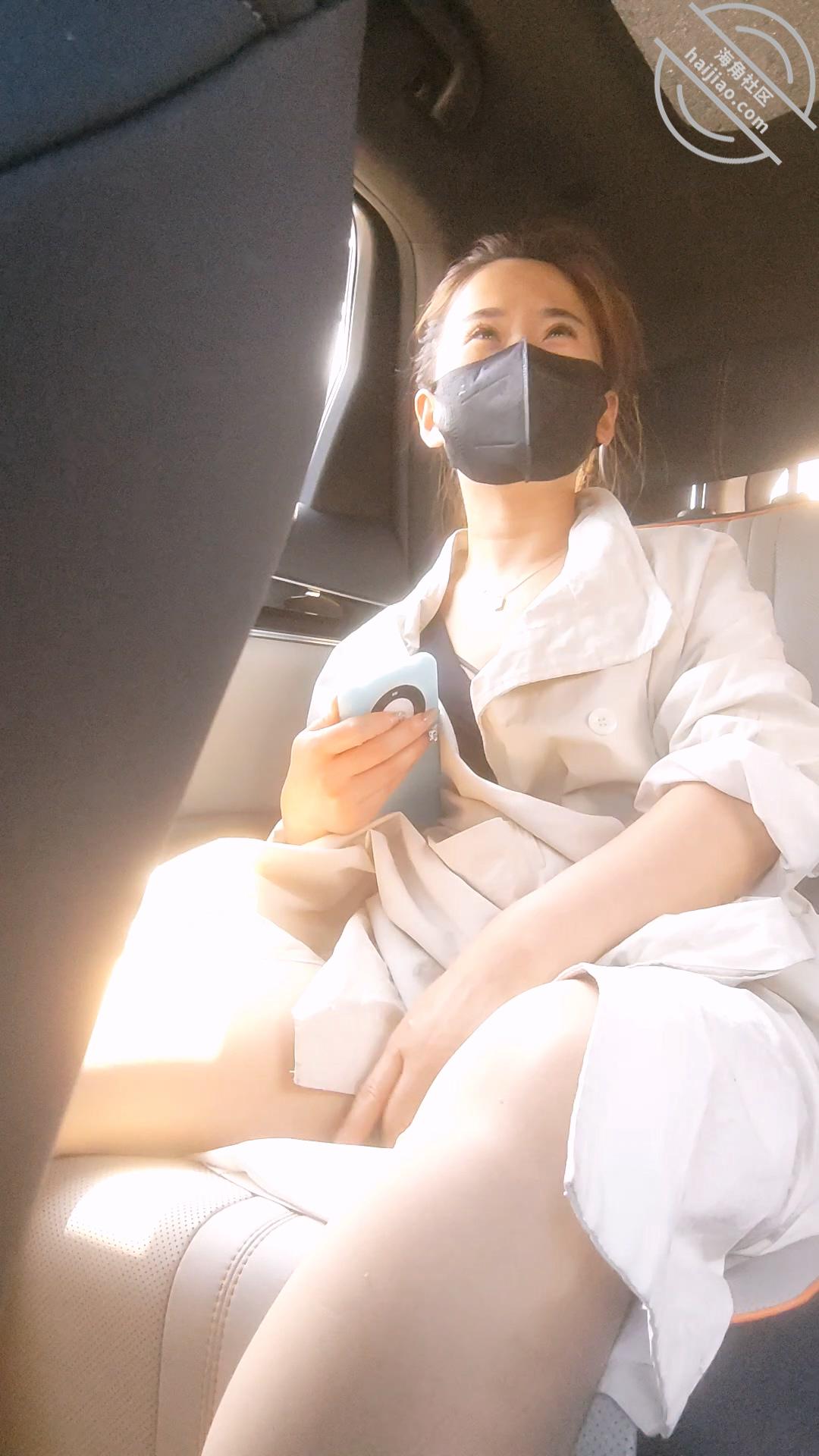 图片[2]-作者：激进的头孢 《双机位车震！少妇肉丝足交射到丝袜上！》-老宋小屋