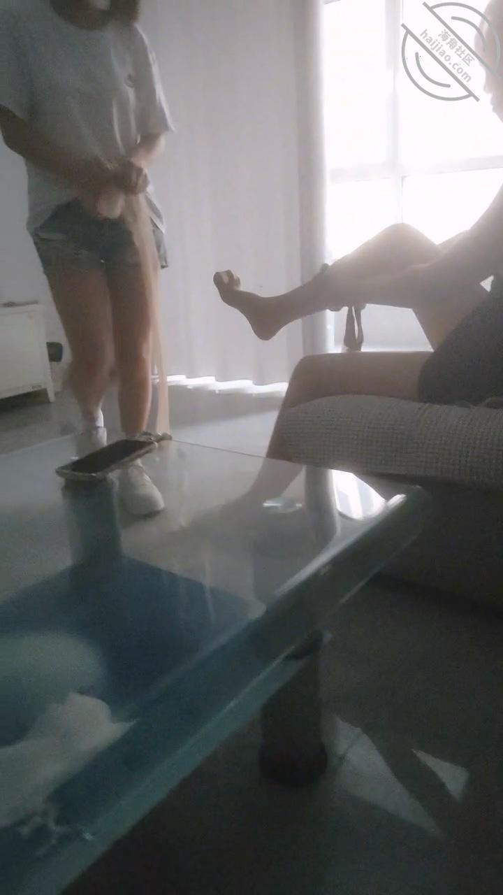 图片[2]-作者：激进的头孢 《原创双飞！约了两位少妇姐姐丝袜足交，两双丝足温润丝滑》-老宋小屋