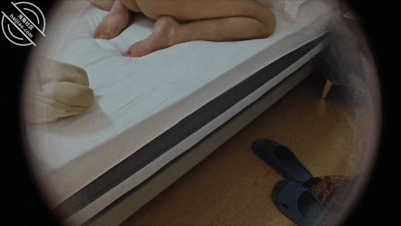 图片[2]-作者：勾人俏妈妈 《12原创视频]真实强奸亲妈一边操一边骂我打我，总算把憋了这些天的火给泄了》-老宋小屋