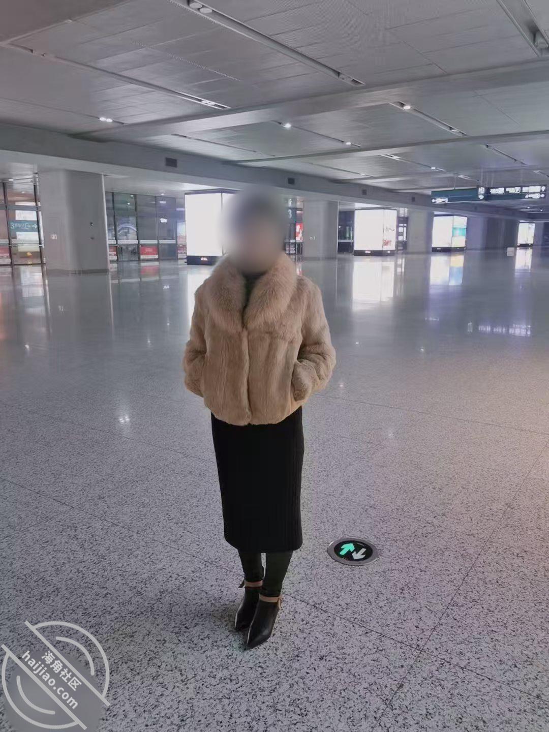 图片[2]-作者：海角_172923429501 《（原创）过年找的住家保姆，来家里后第二天就被我深喉口爆。一镜到底。》-老宋小屋