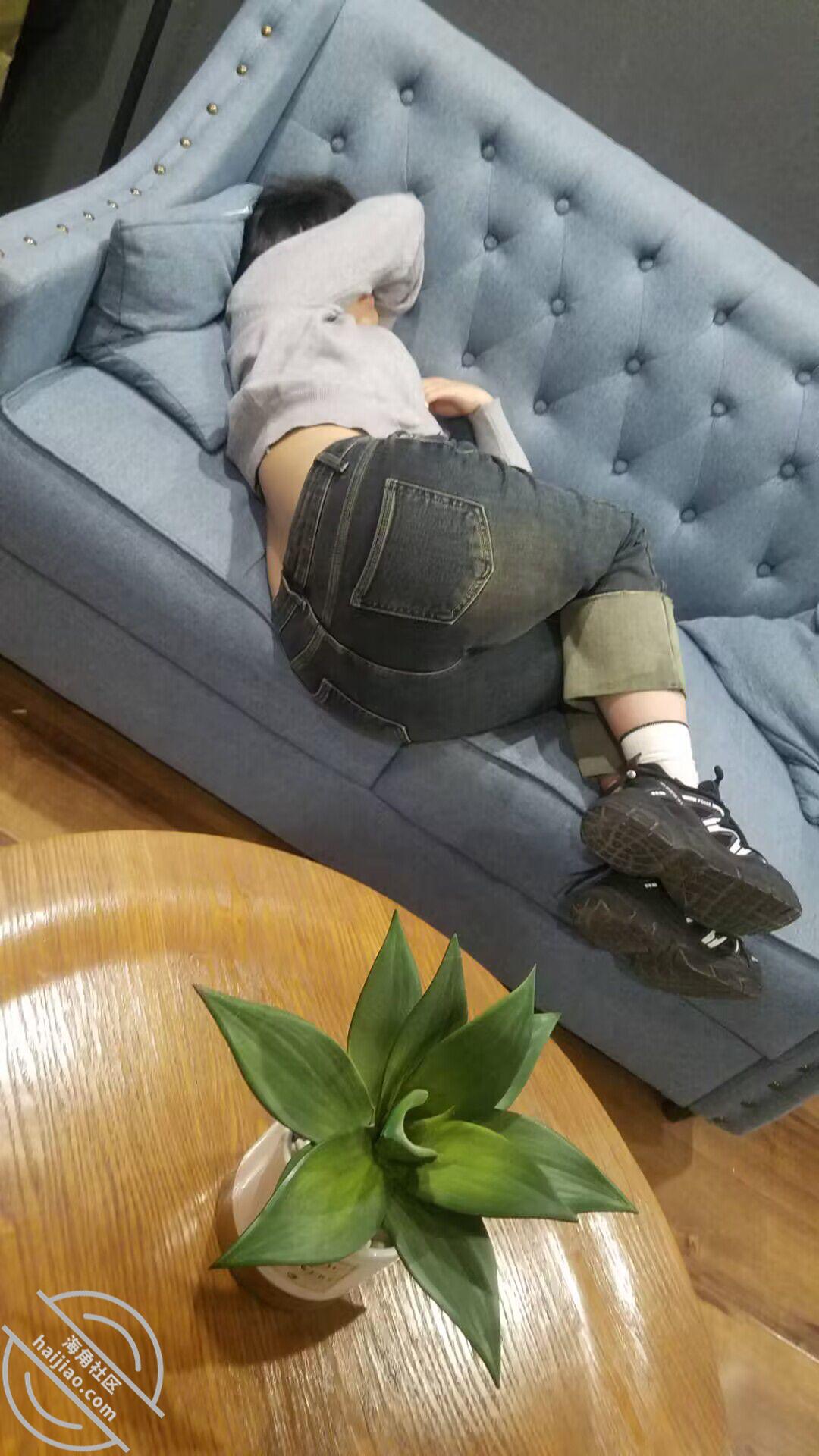 图片[2]-作者：野狗的春天 《【原创】偷偷帮小侄女请假，开房还没来及脱牛仔裤，忍不住后入，无套内射》-老宋小屋