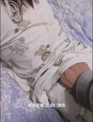 图片[2]-作者：拿走妹妹的处女 《8 用买皮肤的诱惑终于强行破处妹妹，虽然血不多，但还是给我鸡巴染红了！》-老宋小屋